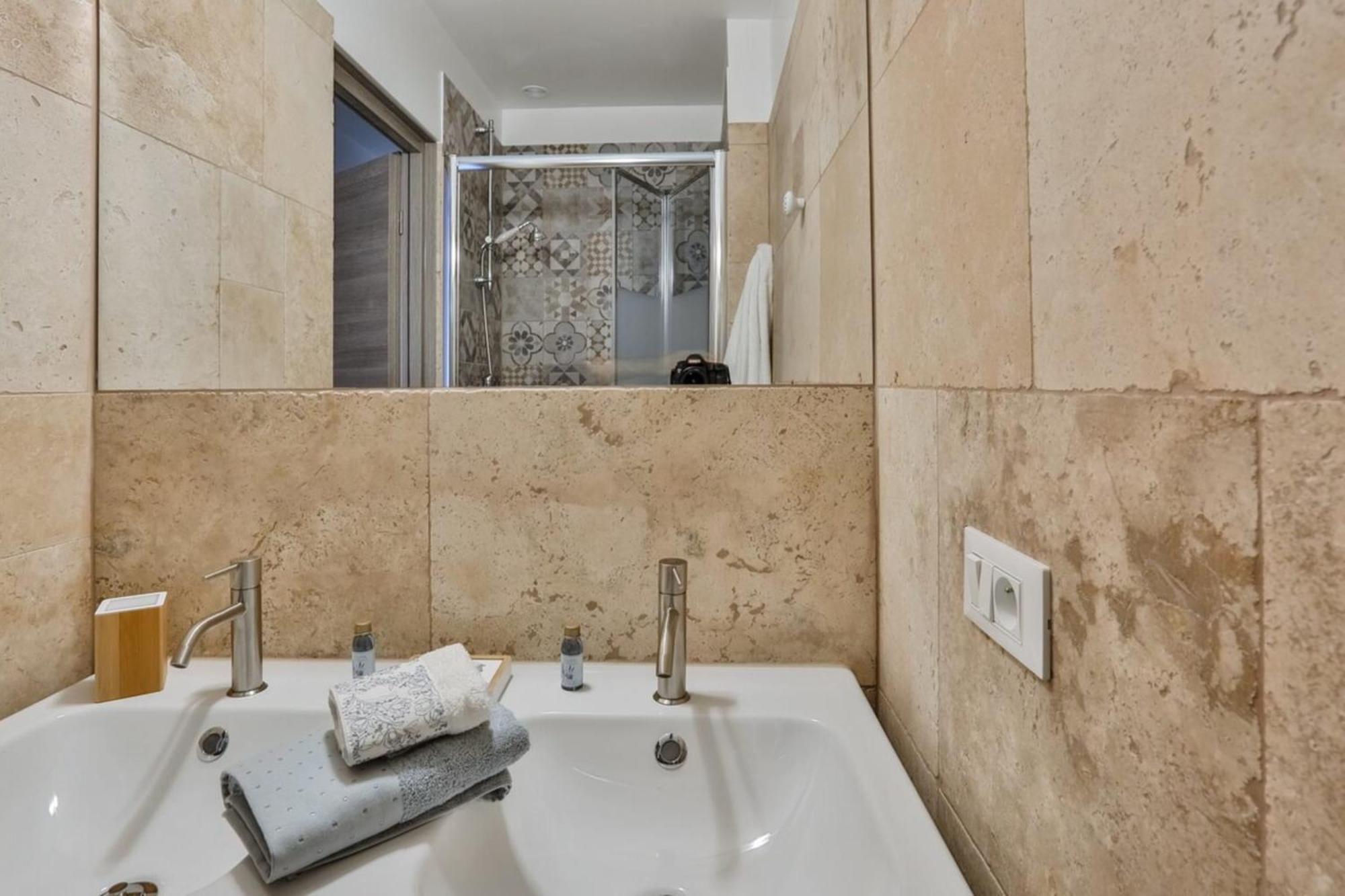 Garib - Place Garibaldi - 4 Rooms - Balcony 尼斯 外观 照片